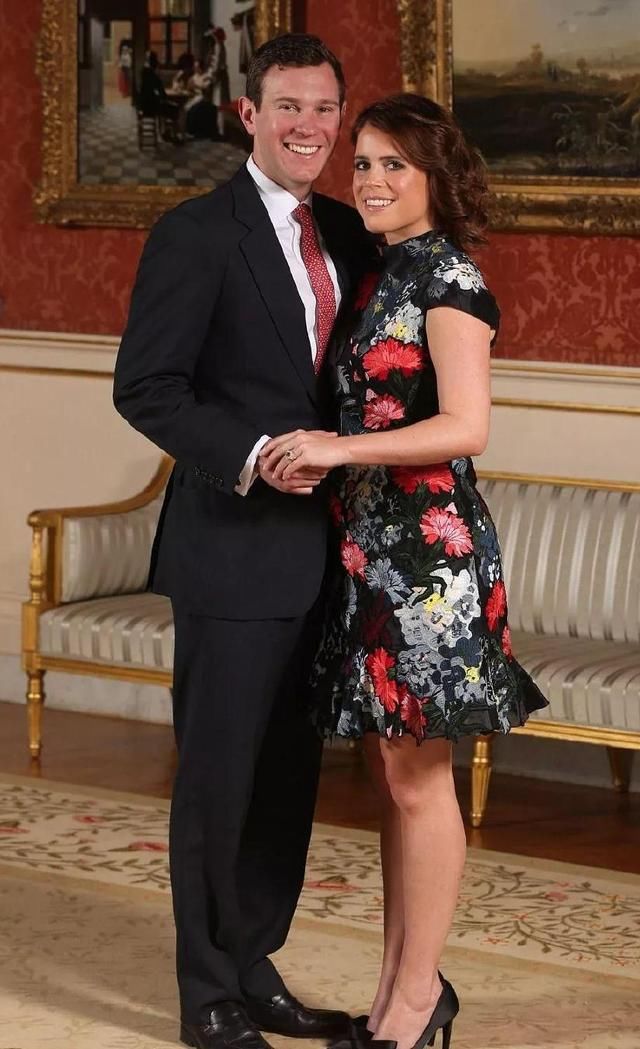 英女王孙女为《Vogue》拍摄大片，两公主颜值和衣品让人无力吐槽