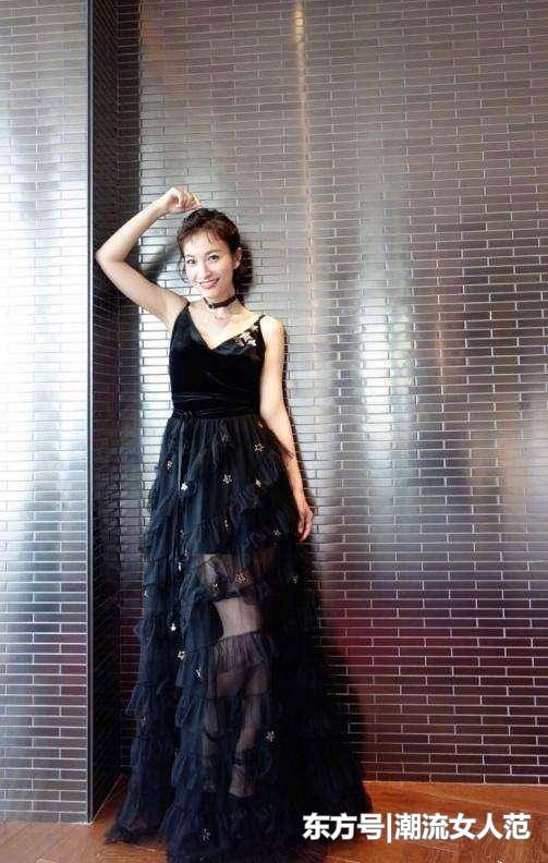 24岁鞠婧祎跟35岁吴昕撞衫，相差11岁，却被吴昕赢了个彻底