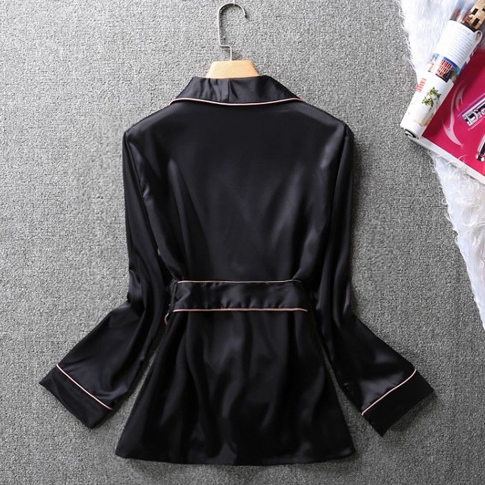 居家主要是舒服，舒服的居家服很重要，还带一丝“性感”