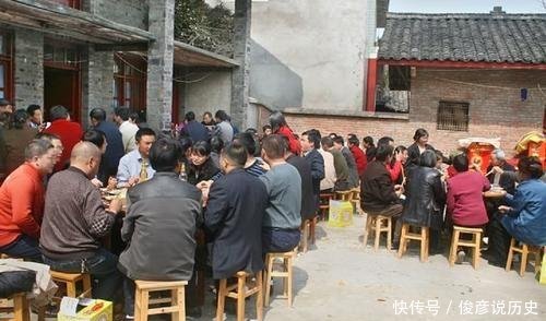 农村俗语“桌上不摆三盘菜”，是指哪三盘有道理吗