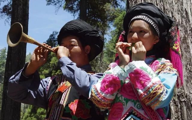 云南有个奇怪又刺激的民俗，竟然延续了1000多年