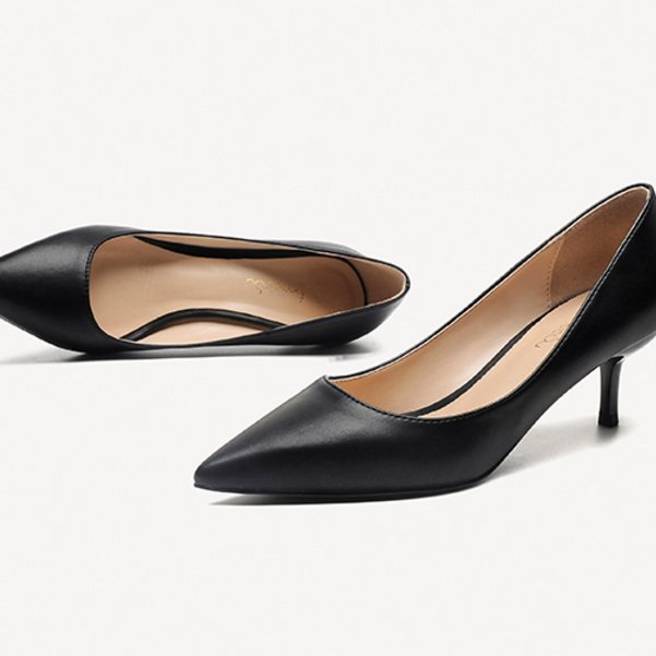 这么洋气的女鞋,漂亮又时髦,好穿又养脚,初秋穿刚好