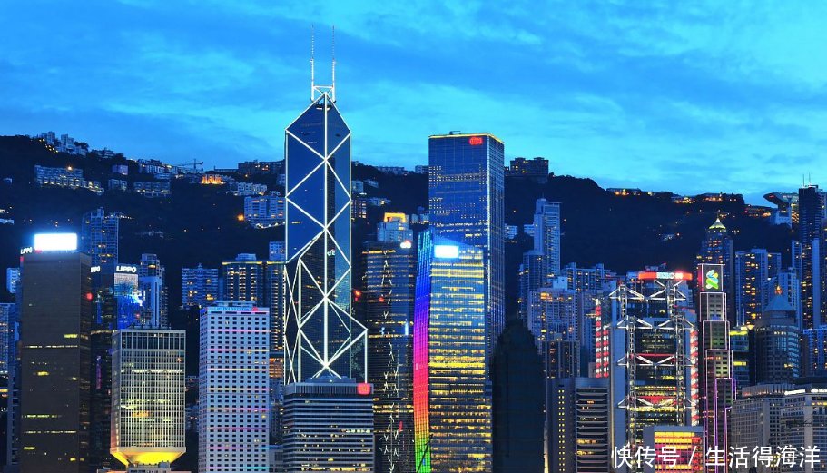 这个城市不得了, 面积小, 摩天大楼却比北京上海广州还多