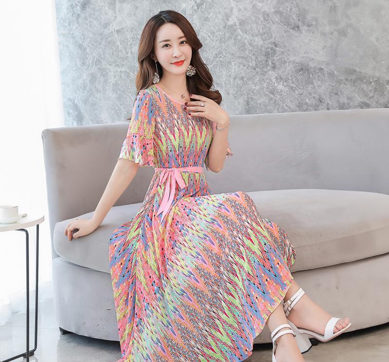 天越来越热，换上“雪纺连衣裙”，舒爽超透气，走路都带风