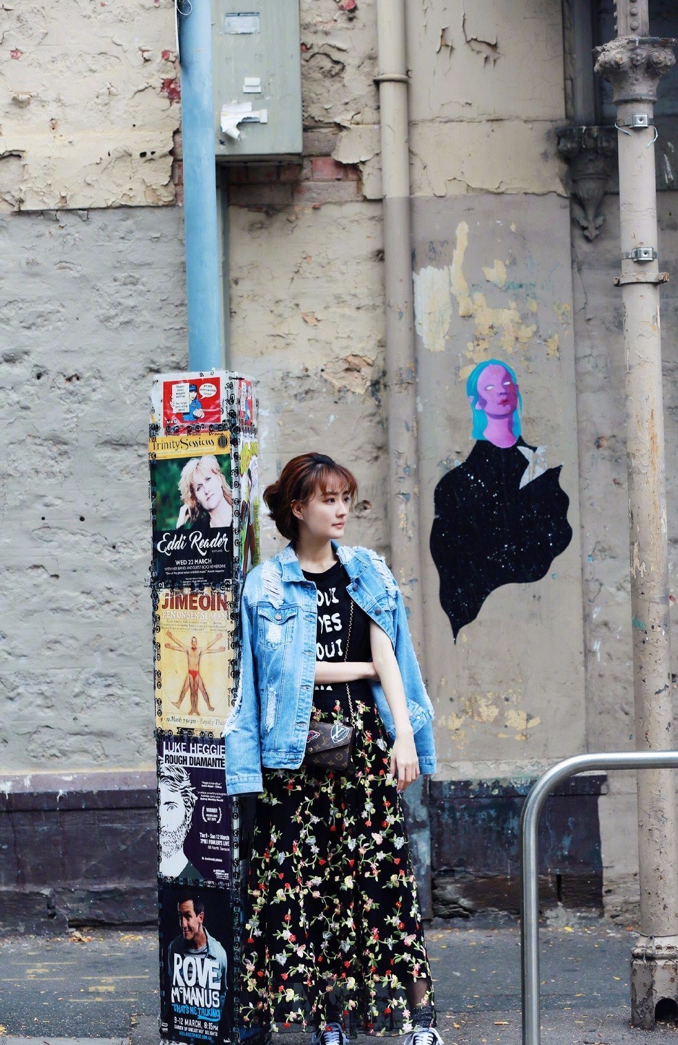 徐璐黑白大片，穿搭不同寻常，网友：空调只开了10度？