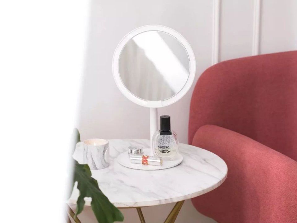 妆老是化不好，可能是镜子惹的祸