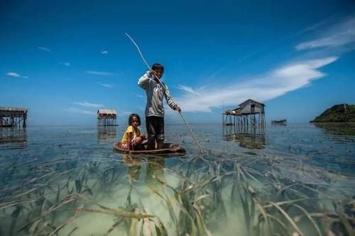 全球最神秘的民族，地球上最后的海洋游牧民族，世代生活在海中