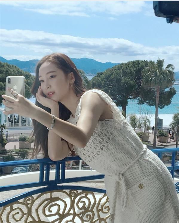 杨幂之后郑秀妍的发际线也掉线了？行走的发型教科书就这么凉凉了