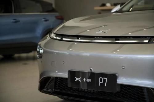  『这辆』小鹏P7初体验！这辆车除了续航700km之外，还有其他的惊喜吗？