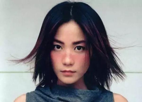 讲真| @杨丞琳 你的晒伤妆不够自然啊，想出街还得跟泫雅李沁学学