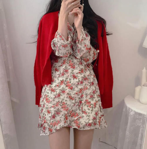  [凸显]春季怎么穿才美呢？轻熟风完美诠释时尚，凸显你的女人味