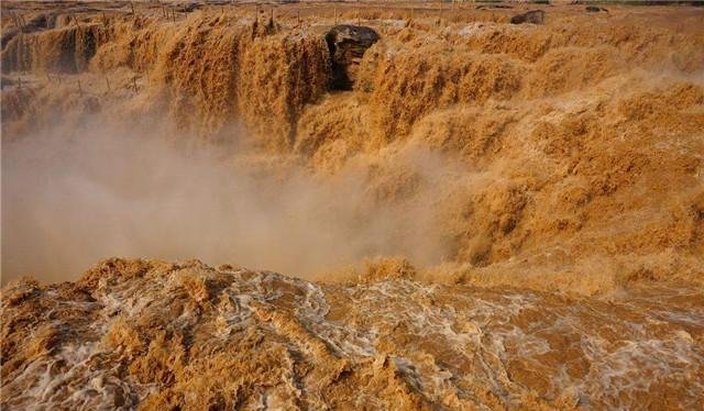 60年黄河治理泥沙16亿吨成3万吨，河水清了却来一个不幸的消息
