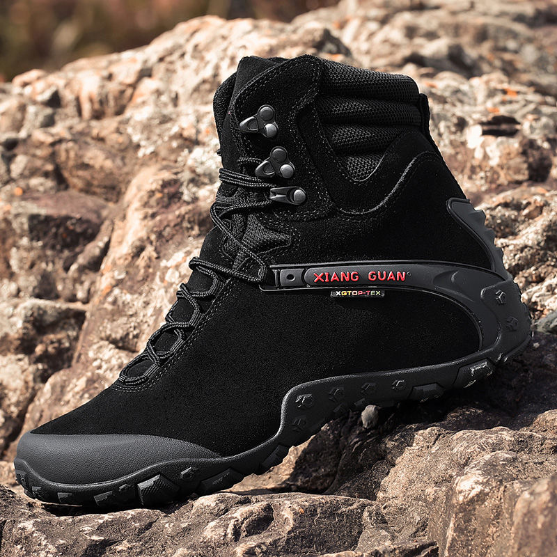 老公买了这双运动鞋，鞋柜里面的鞋都不穿了，只要穿上它便知道~