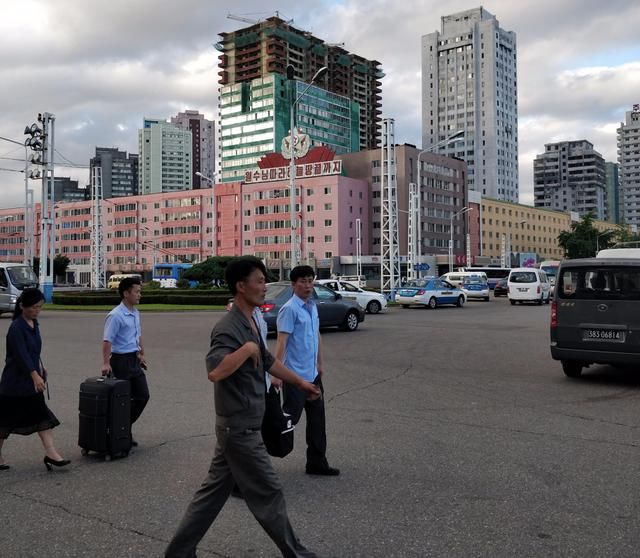 走进朝鲜：朝鲜女导游眼中的中国人是什么样的？