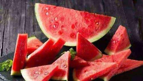 日本女孩到中国爱买这样东西,网友纷纷评论,太便宜了