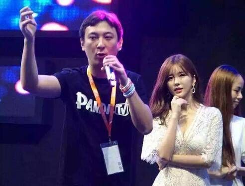 王思聪掌舵的熊猫直播回应:资金链断裂是谣言 C轮将超10亿