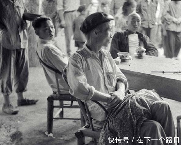美国人拍摄的1959年四川成都: 想不到59年的四川成都是这样子