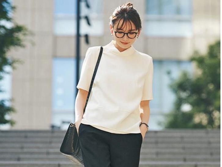  「职场中」中年女教师上班怎么穿？这4大原则12组搭配，得体又不失时尚气质