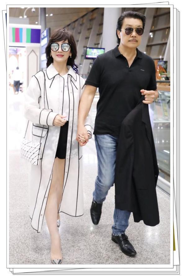 赵雅芝够猛！脚踩“两根银针”如履平地，网友：奶奶换双鞋可好？