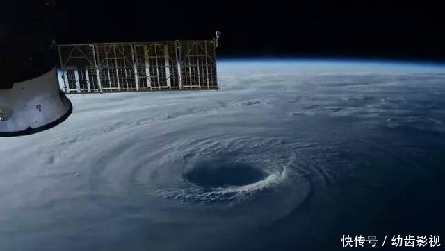 “利奇马”（超强台风），红色预警！太空视角令人炫目的“风眼”