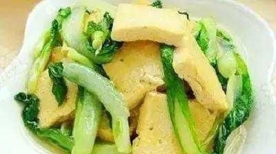  『少许』美食看点：白菜炒豆腐，酸菜鸡，炒肝尖的做法