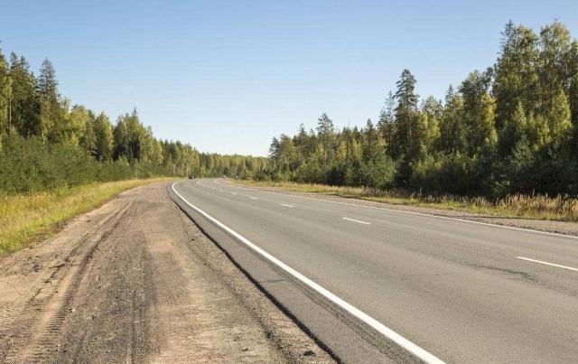 世界面积第一大国，比两个澳洲还要大，却连高速公路都没有几条