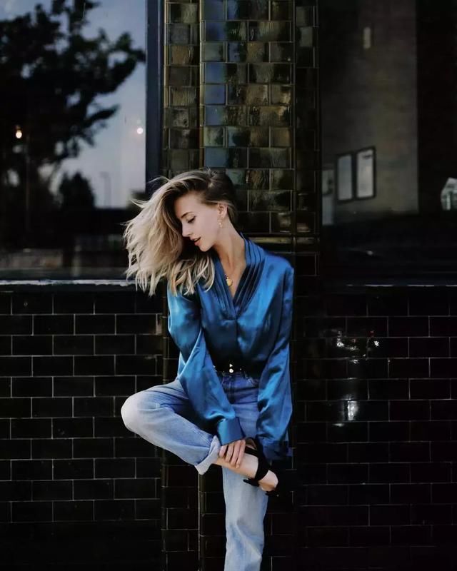 初代博主，最爱的还是她-换季穿衣没灵感?从她身上能找到!