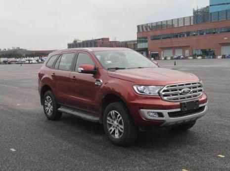  #七座SUV#还买啥普拉多？福特硬派越野升级，2.3T+10AT跑车动力，国六排放