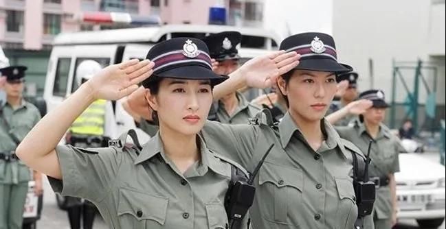 『警匪片』TVB八部警匪片安排上映，港姐冯盈盈、高海宁备受力捧，全面霸屏