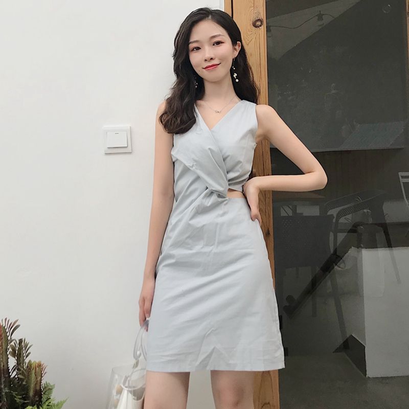 旗袍就别穿了，今年特流行这款裙子，时髦洋气贼好看，美死了