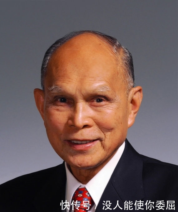  #后代#爱国企业家霍英东，有三房太太，对于后代有着不同的要求