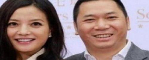 黄有龙深夜发长文，而赵薇简短回应的几个字，让人心酸不已