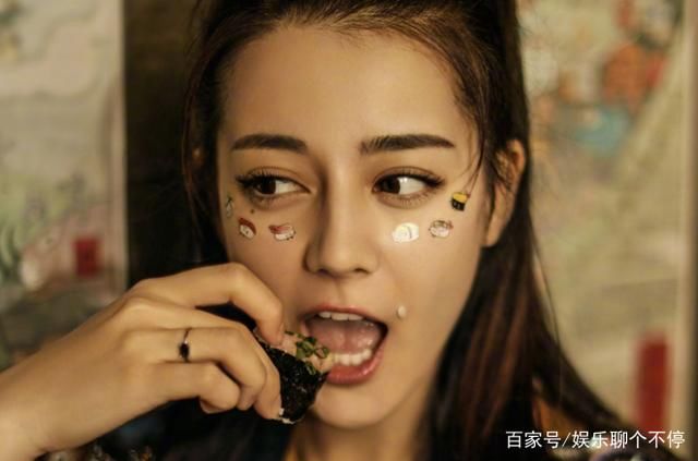 热巴微博消息直接表明感情状况，就连网友都直呼在一起