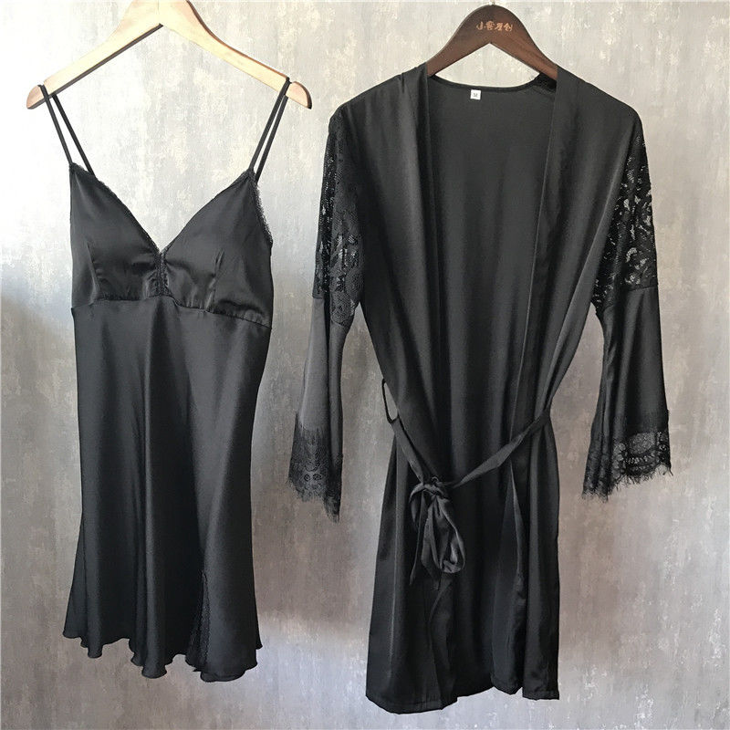 牛，大开眼界!现在的女人真敢穿!这睡衣若隐若现真迷人