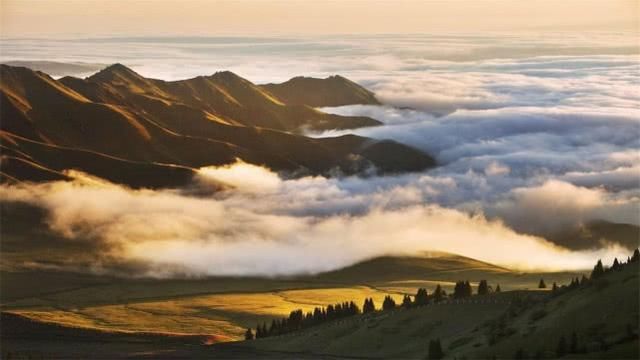 新疆有个地方,回归的时间比香港还晚,但是风景却非常美