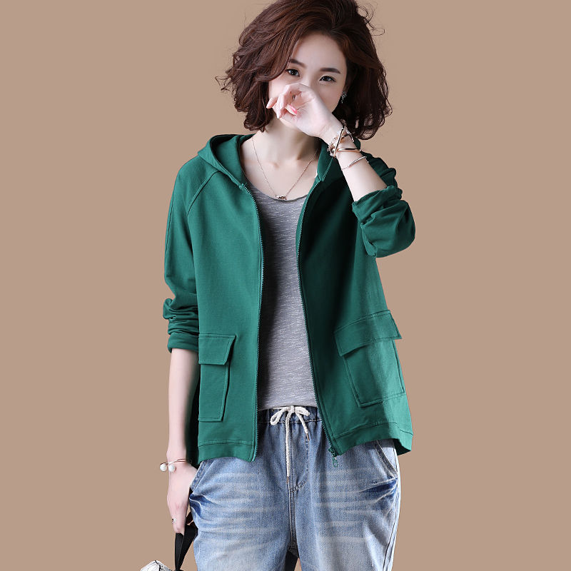 一米六以下女人,今秋不要穿风衣,多穿这种秋开衫,时髦显腿长