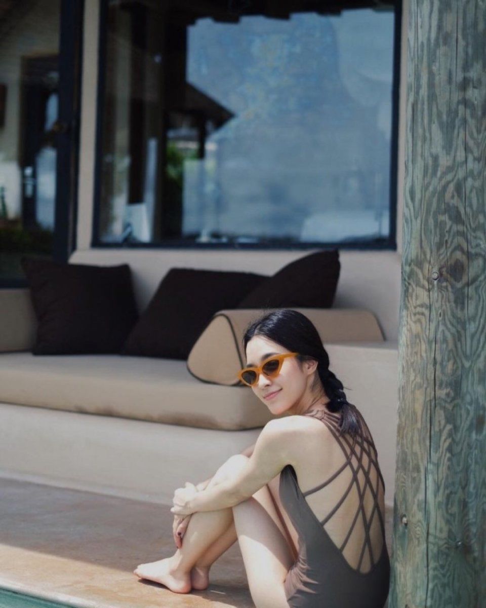 说到泳池时尚，还要看泰国小姐姐