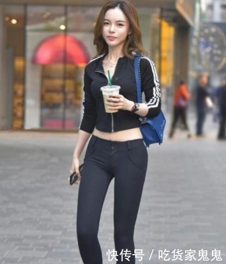 底裤:凸显曼妙身材,散发出迷人的女人韵味,街拍紧身打底裤小姐姐