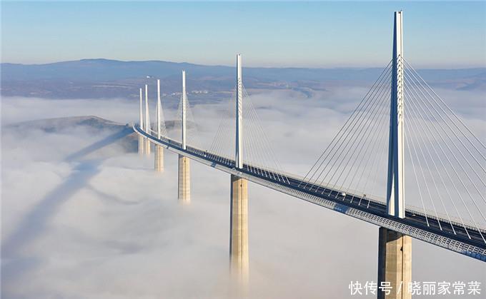 唯一打败中国的世界第一桥,花30亿建造,比北盘江大桥还高67米