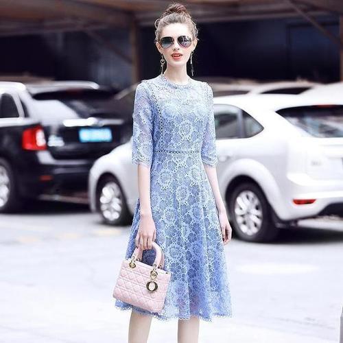 2018年秋季的气质连衣裙，让你从夏美到秋