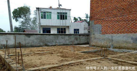 乡村大哥仅仅花了20万，就建了精美的别墅，乡亲们却很妒忌呀！