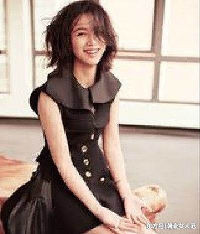 汤唯性感穿扮让人认不出，一字锁骨很抢镜，网友：女神就是不一样