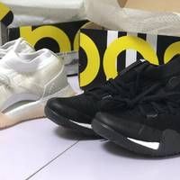 阿迪达斯难得的一双严肃跑鞋--Adidas Supernova 开箱