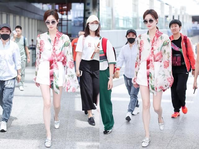 江疏影这腿太美了，和黄轩同台腿长就稳赢，网友:被裙子圈粉了