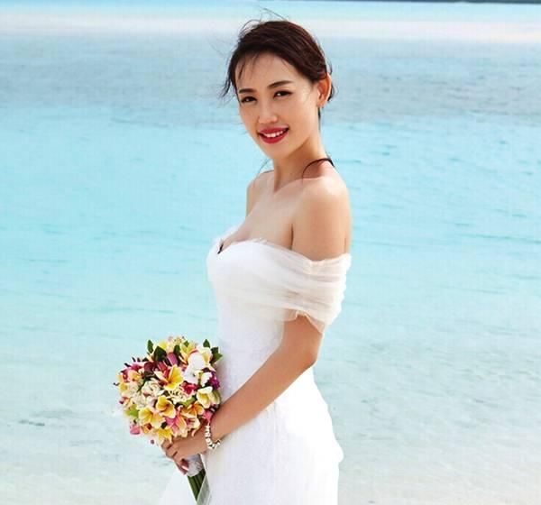 何洁发文澄清离婚内幕，马蓉好友再蹭一波热度，称：马蓉不肯多说