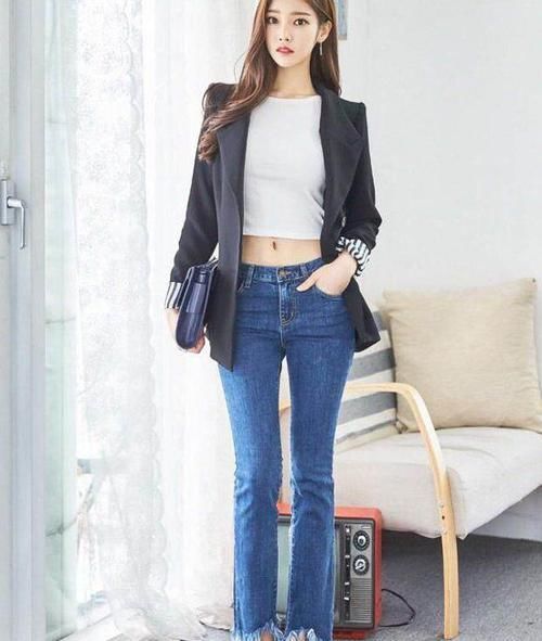  气质|美女穿上牛仔裤！不仅显气质而且更能展现身材，年轻时尚又减龄