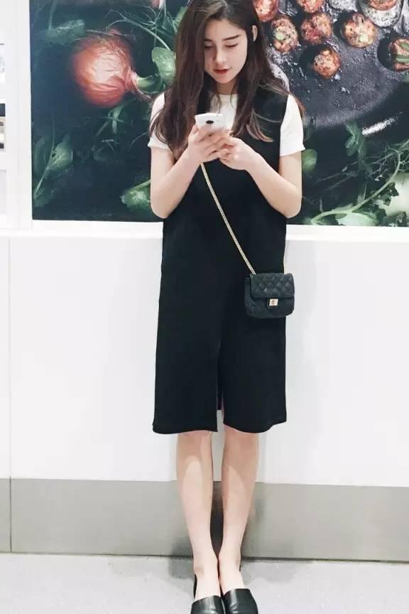 开衩裙走光是假的，撩人是真的！