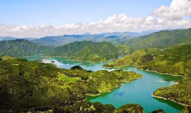 浙江十大绝美湖泊，风光不输青海湖，你去过几处？