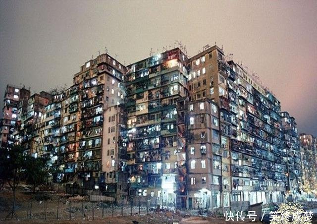 人间魔窟九龙城寨警察不敢进入,城寨居民成立