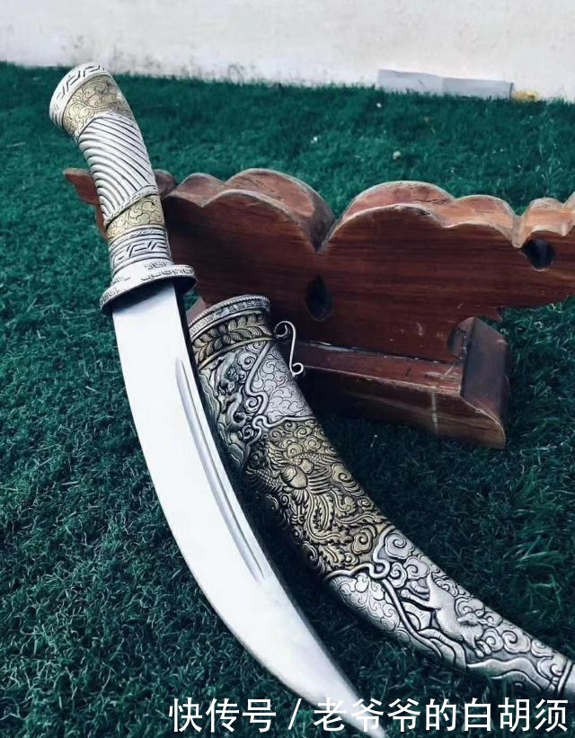 「鉴赏」藏族拉孜小弯刀—金龙
